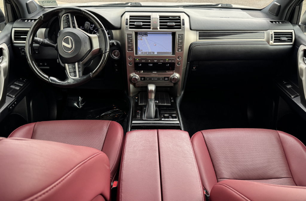Used 2021 Lexus GX 460 Premium w/ Premium Package AWD/4WD image 28