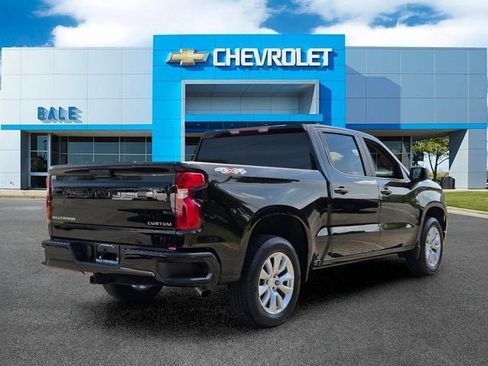 Used 2024 Chevrolet Silverado 1500 Custom AWD/4WD image 3