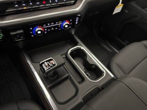New 2026 GMC Sierra 1500 SLT w/ SLT Premium Plus Package AWD/4WD image 19
