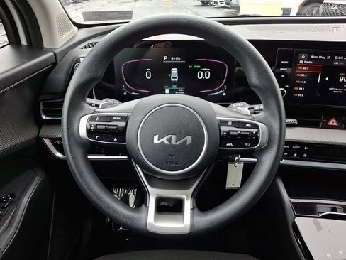 Certified 2023 Kia Sportage LX AWD/4WD image 18