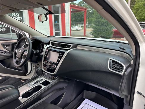 Used 2018 Nissan Murano S FWD image 30