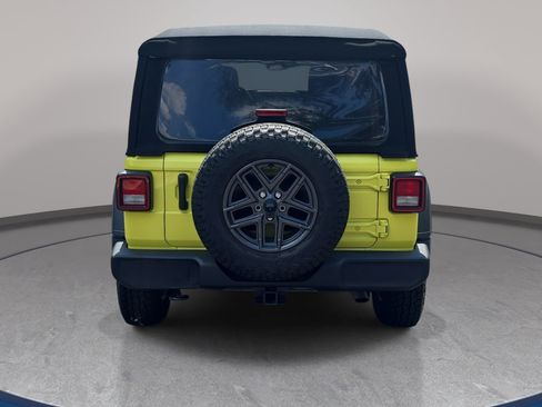 Used 2024 Jeep Wrangler Unlimited Sport AWD/4WD image 6