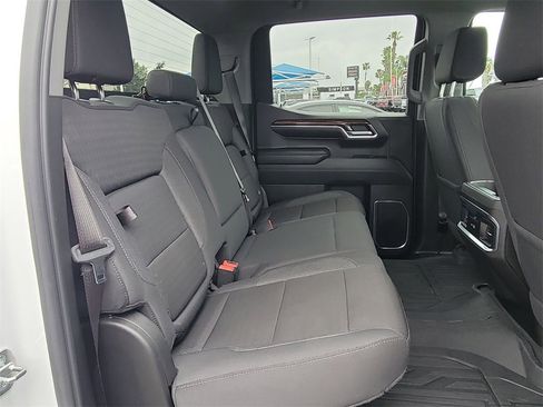 Used 2024 GMC Sierra 1500 Elevation image 24