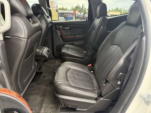Used 2014 Chevrolet Traverse LTZ AWD/4WD image 18
