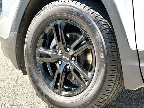 Used 2023 GMC Terrain AT4 w/ Infotainment Package II AWD/4WD image 11