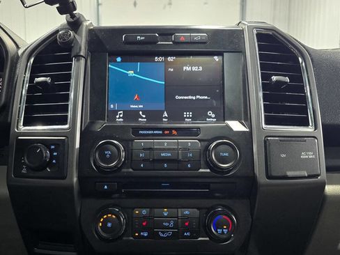 Used 2016 Ford F150 XLT w/ Equipment Group 302A Luxury image 11