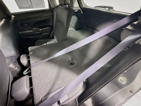 Used 2024 Mitsubishi Outlander Sport SE image 18