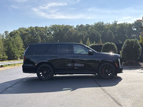 Used 2026 Cadillac Escalade V w/ LPO, ONYX Package AWD/4WD image 70