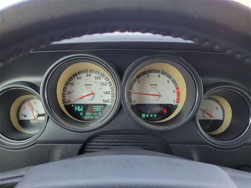 Used 2010 Dodge Challenger R/T image 23