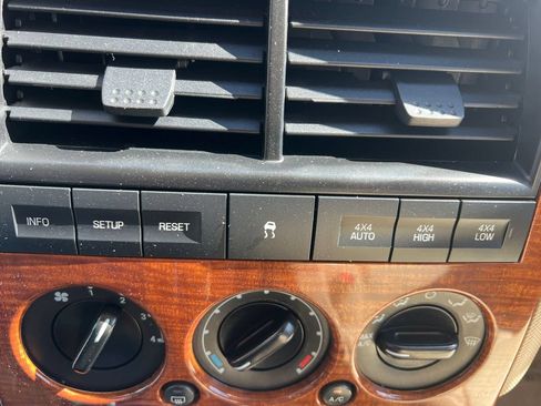 Used 2010 Ford Explorer Eddie Bauer AWD/4WD image 20