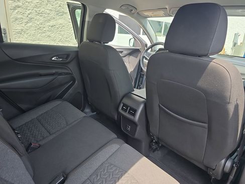 Used 2024 Chevrolet Equinox LT AWD/4WD image 11