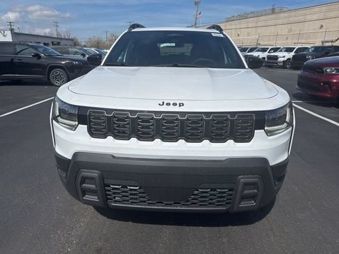 Used 2026 Jeep Cherokee Laredo AWD/4WD image 2