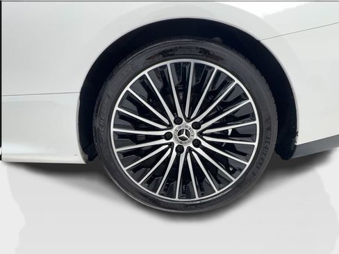 Used 2025 Mercedes-Benz CLE 300 4MATIC Coupe image 11