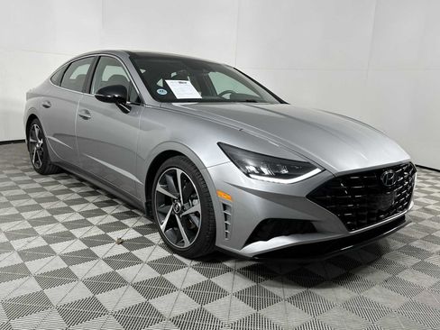 Certified 2021 Hyundai Sonata SEL Plus w/ Tech Package image 2