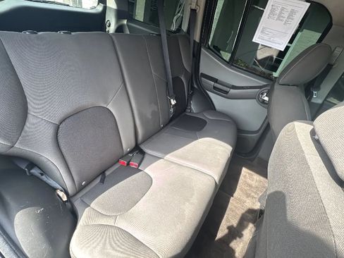 Used 2015 Nissan Xterra S RWD image 25