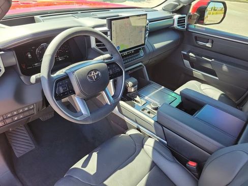Used 2025 Toyota Sequoia Platinum AWD/4WD image 24
