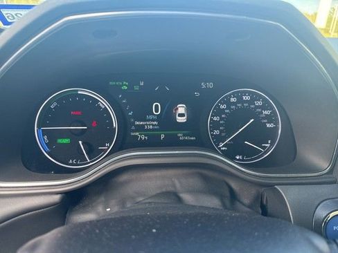 Used 2022 Toyota Avalon Limited w/ Advanced Safety Package FWD image 4