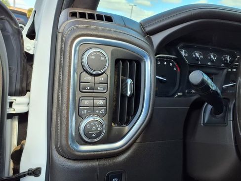 Used 2019 GMC Sierra 1500 SLT image 27