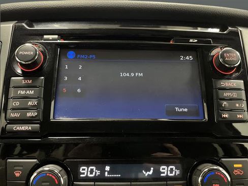 Used 2017 Nissan Titan Platinum Reserve AWD/4WD image 19