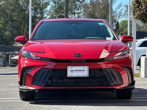 New 2026 Toyota Camry SE image 7