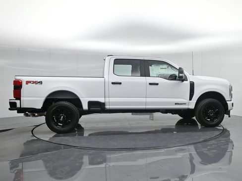 Used 2024 Ford F250 XL w/ STX Appearance Package AWD/4WD image 30