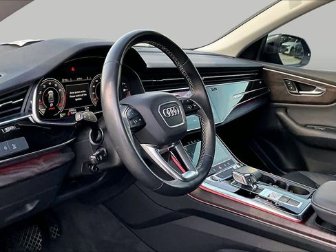 Used 2022 Audi Q8 Premium Plus w/ Premium Plus Package AWD/4WD image 23
