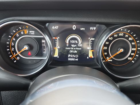 Used 2021 Jeep Gladiator Overland AWD/4WD image 16