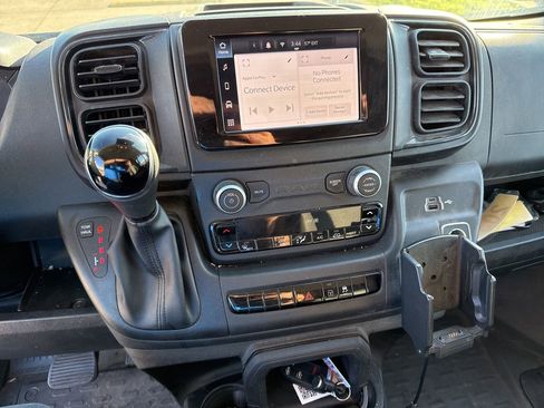 Used 2023 RAM ProMaster 2500 image 23