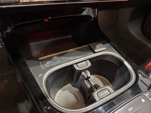 Used 2022 Mercedes-Benz A 220 4MATIC w/ AMG Line image 18