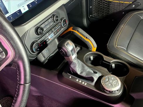 Used 2023 Ford Bronco 2-Door AWD/4WD image 18