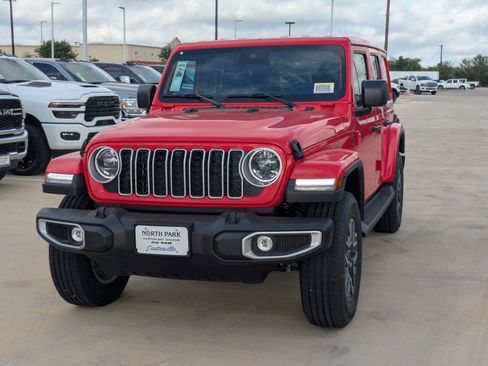 New 2025 Jeep Wrangler Sahara image 7
