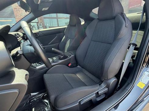 Used 2023 Toyota GR86 RWD image 19