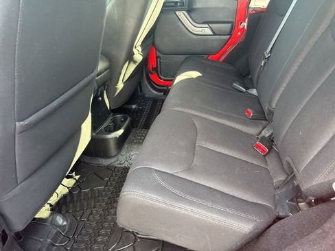 Used 2015 Jeep Wrangler Unlimited Sport AWD/4WD image 11