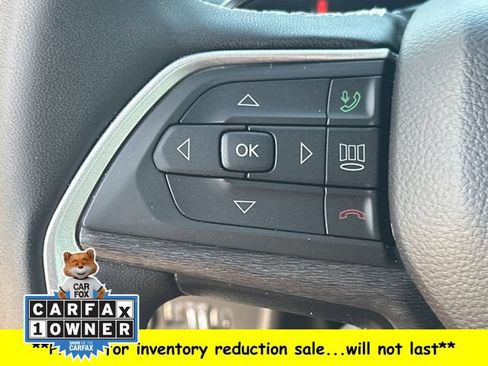 Used 2024 Jeep Grand Cherokee Limited w/ Luxury Tech Group II RWD image 33