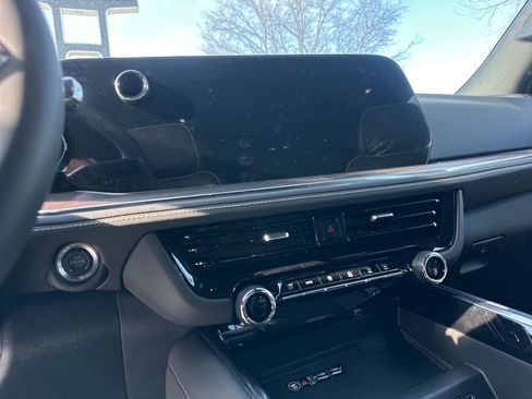 New 2026 Chevrolet Suburban Premier w/ Sun And Tow Package image 24