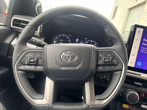 New 2026 Toyota 4Runner TRD Off-Road Premium AWD/4WD image 21