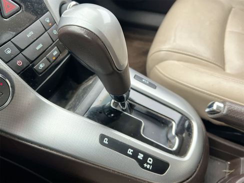 Used 2011 Chevrolet Cruze LTZ image 31