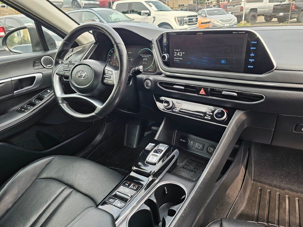 Used 2022 Hyundai Sonata Limited w/ Cargo Package FWD image 11