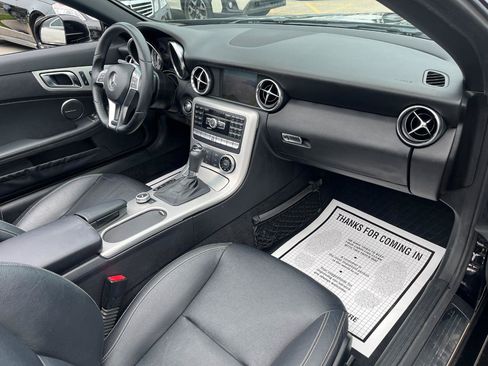 Used 2012 Mercedes-Benz SLK 350 image 22