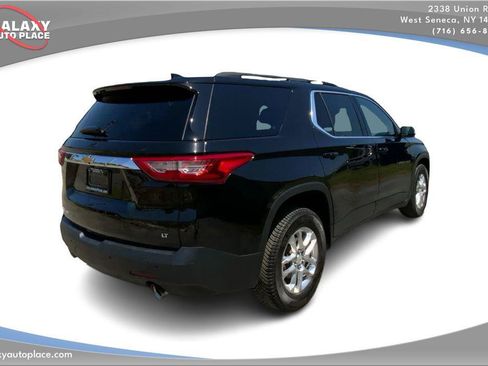 Used 2021 Chevrolet Traverse LT AWD/4WD image 5