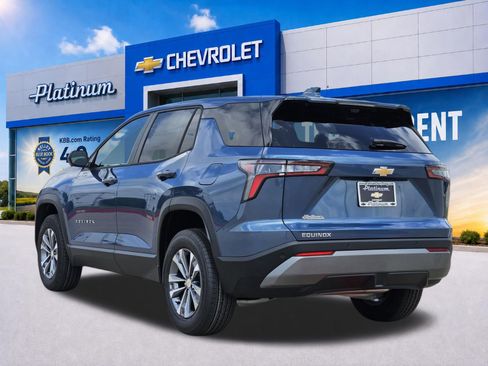 New 2026 Chevrolet Equinox LT w/ Safety and Technology Package FWD image 4