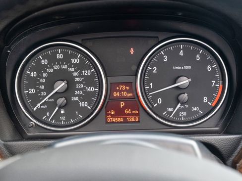 Used 2008 BMW 328i Convertible image 2