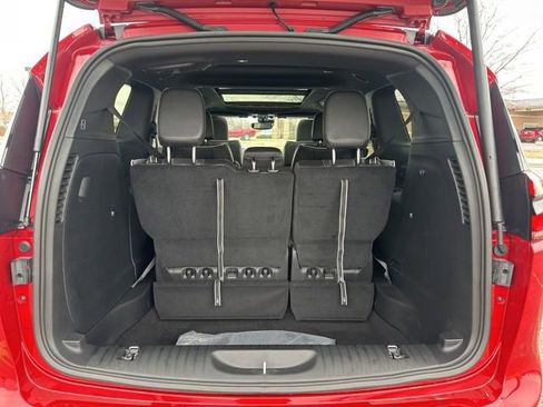 New 2026 Chrysler Pacifica Limited image 15
