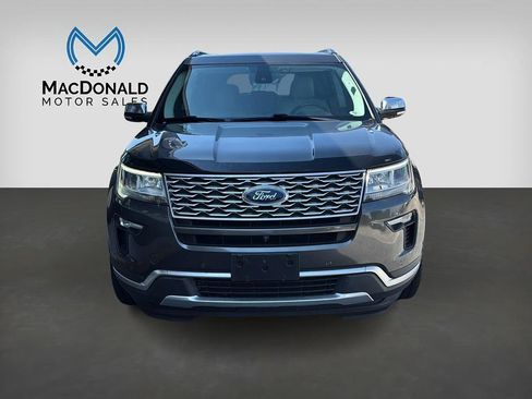 Used 2019 Ford Explorer Platinum AWD/4WD image 3