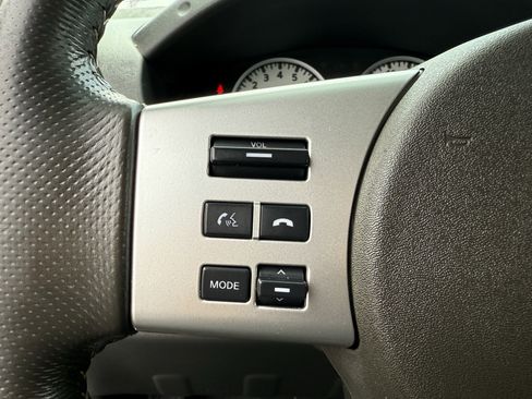 Used 2019 Nissan Frontier PRO-4X AWD/4WD image 17