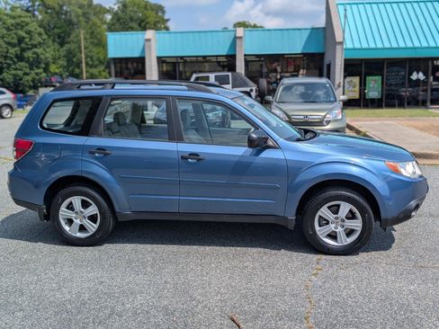 Used 2010 Subaru Forester 2.5X AWD/4WD image 8