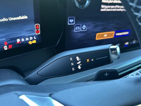 New 2025 Chevrolet Traverse LT w/ Driver Confidence Package image 27