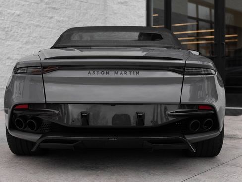 Used 2022 Aston Martin DBS Superleggera Volante image 18
