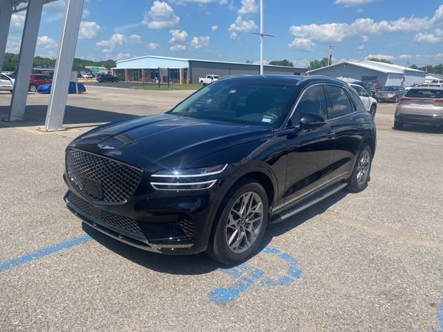 Used 2025 Genesis GV70 2.5T w/ Select Package AWD/4WD image 2