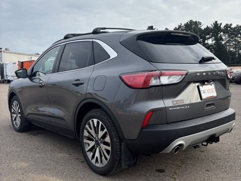 Used 2022 Ford Escape Titanium w/ Class II Trailer Tow Package image 5
